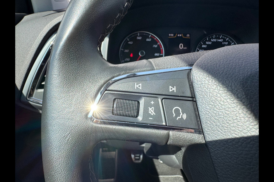 Seat Ateca 1.0 EcoTSI Style * AppleCarPlay * Cruise * PDC * Trekhaak *