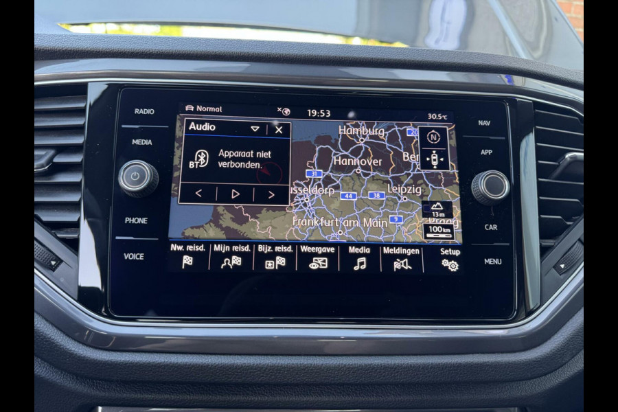 Volkswagen T-Roc 1.5 TSI 150pk 3 x R-Line DSG ACC Camera LaneAsist CarPlay Sportmodus 18 ich Sportvelg