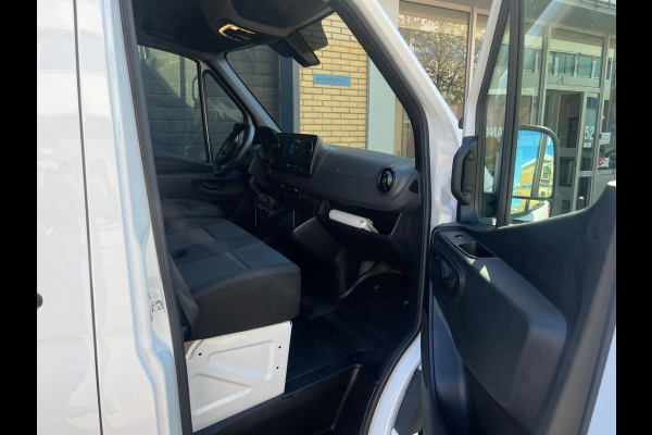 Mercedes-Benz Sprinter 317 1.9 CDI L2H2 360 Camera, Navigatie, Carplay , Stoelverwarming, Geveerde stoel