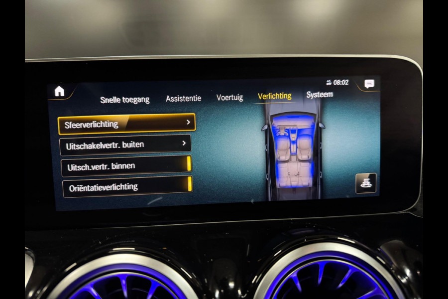 Mercedes-Benz Glb 200 Premium Plus, Pano, Widescreen, Ambiënte Light, 360 Cam, Voll Led, Cruise, Multistuur, Voll Onderhoud