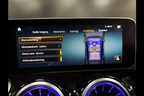 Mercedes-Benz Glb 200 Premium Plus, Pano, Widescreen, Ambiënte Light, 360 Cam, Voll Led, Cruise, Multistuur, Voll Onderhoud