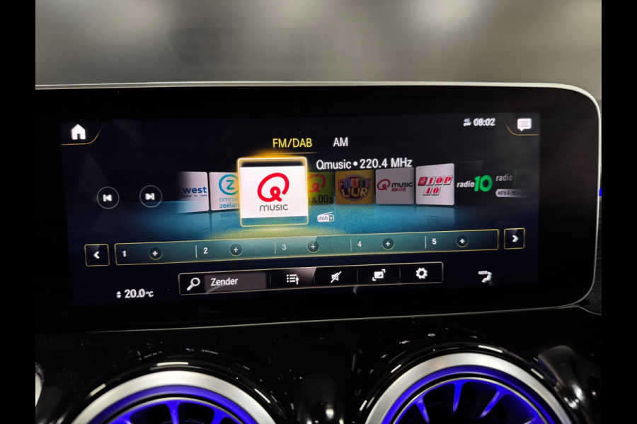 Mercedes-Benz Glb 200 Premium Plus, Pano, Widescreen, Ambiënte Light, 360 Cam, Voll Led, Cruise, Multistuur, Voll Onderhoud