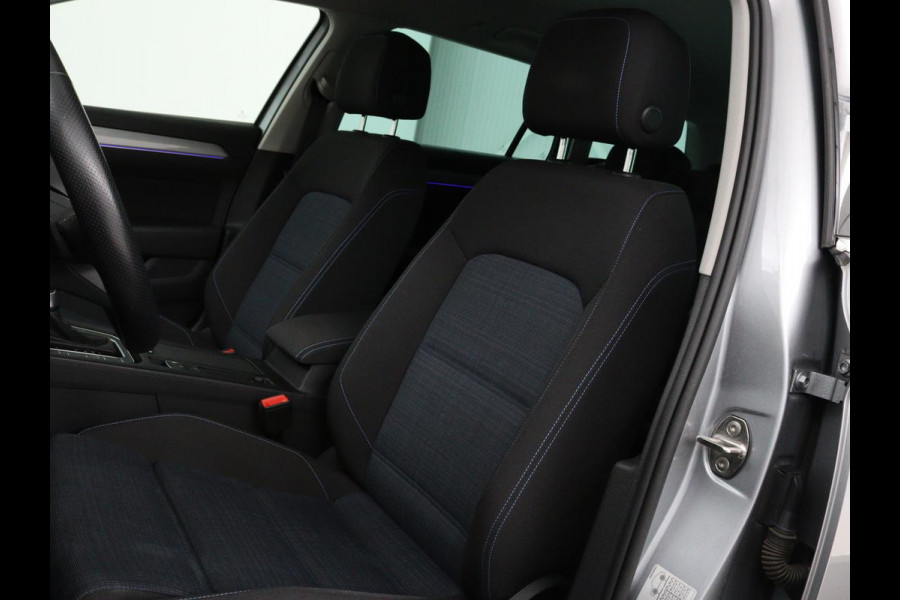 Volkswagen Passat 1.4 TSI PHEV GTE Business | Adaptive cruise | Camera | Carplay | Stoelverwarming | Massage | Navigatie | Full LED
