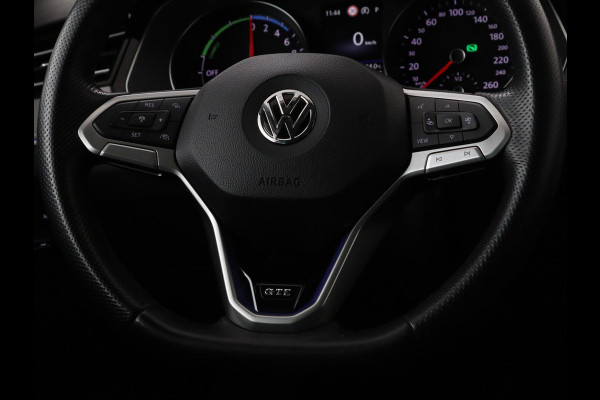Volkswagen Passat 1.4 TSI PHEV GTE Business | Adaptive cruise | Camera | Carplay | Stoelverwarming | Massage | Navigatie | Full LED