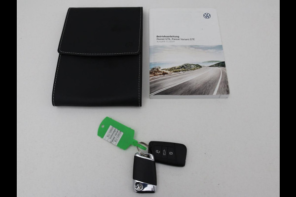 Volkswagen Passat 1.4 TSI PHEV GTE Business | Adaptive cruise | Camera | Carplay | Stoelverwarming | Massage | Navigatie | Full LED