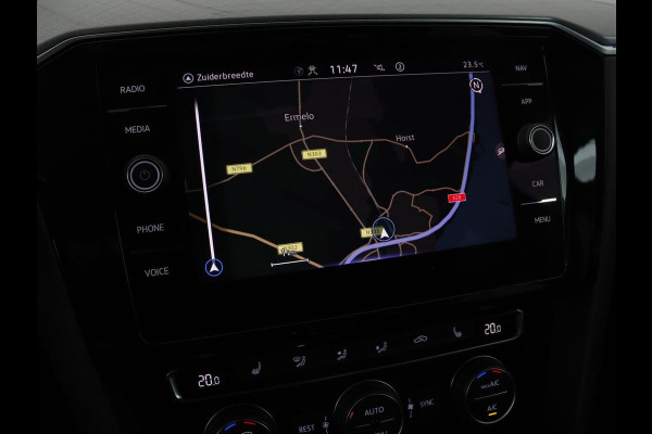 Volkswagen Passat 1.4 TSI PHEV GTE Business | Adaptive cruise | Camera | Carplay | Stoelverwarming | Massage | Navigatie | Full LED