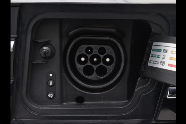 Volkswagen Passat 1.4 TSI PHEV GTE Business | Adaptive cruise | Camera | Carplay | Stoelverwarming | Massage | Navigatie | Full LED