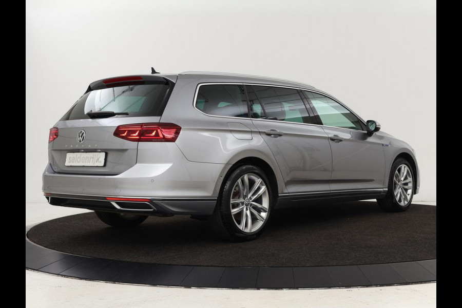 Volkswagen Passat 1.4 TSI PHEV GTE Business | Adaptive cruise | Camera | Carplay | Stoelverwarming | Massage | Navigatie | Full LED