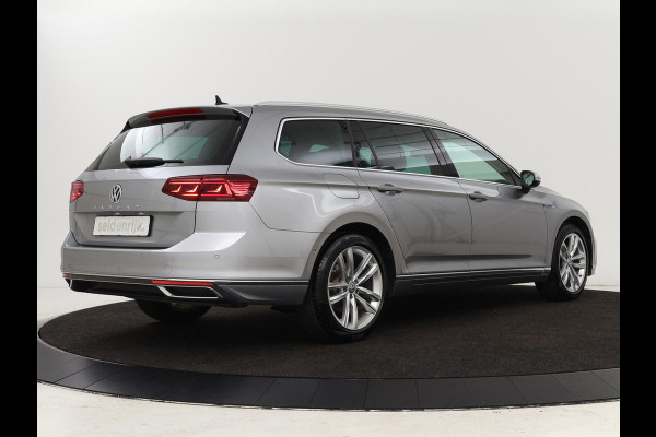Volkswagen Passat 1.4 TSI PHEV GTE Business | Adaptive cruise | Camera | Carplay | Stoelverwarming | Massage | Navigatie | Full LED