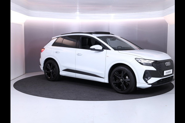 Audi Q4 e-tron 35 Launch edition S Competition 55 kWh 170pk | Panoramadak | Elektrisch verstelbare voorstoelen | Warmtepomp | Navigatie | Matrix LED |20'LM-velgen|