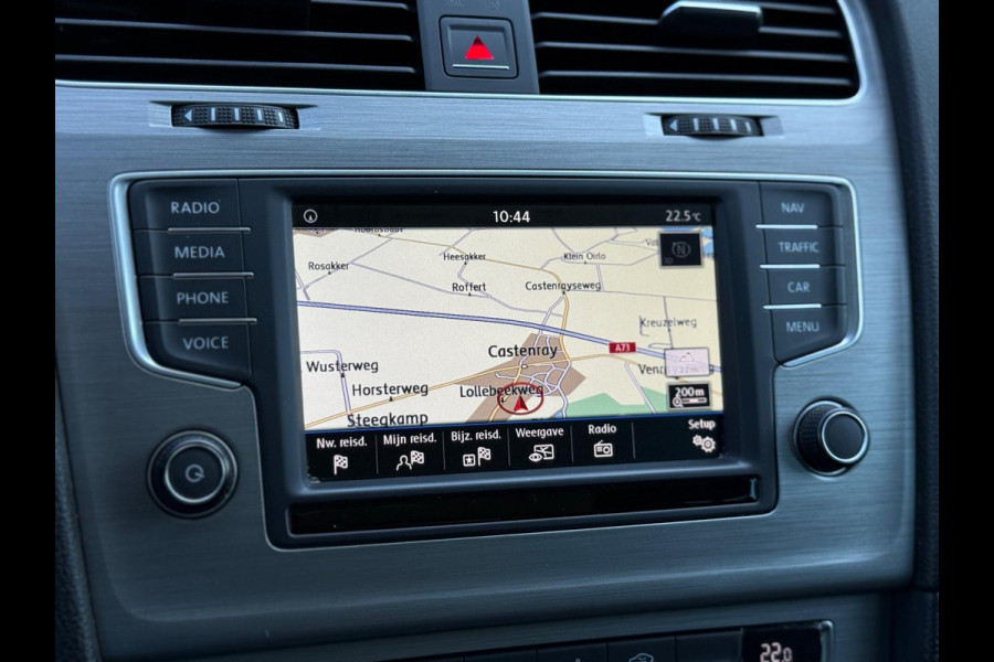 Volkswagen Golf 1.0 TSI CarPlay Camera LED