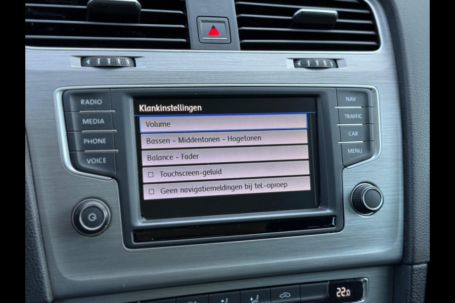 Volkswagen Golf 1.0 TSI CarPlay Camera LED