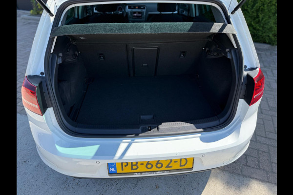 Volkswagen Golf 1.0 TSI CarPlay Camera LED