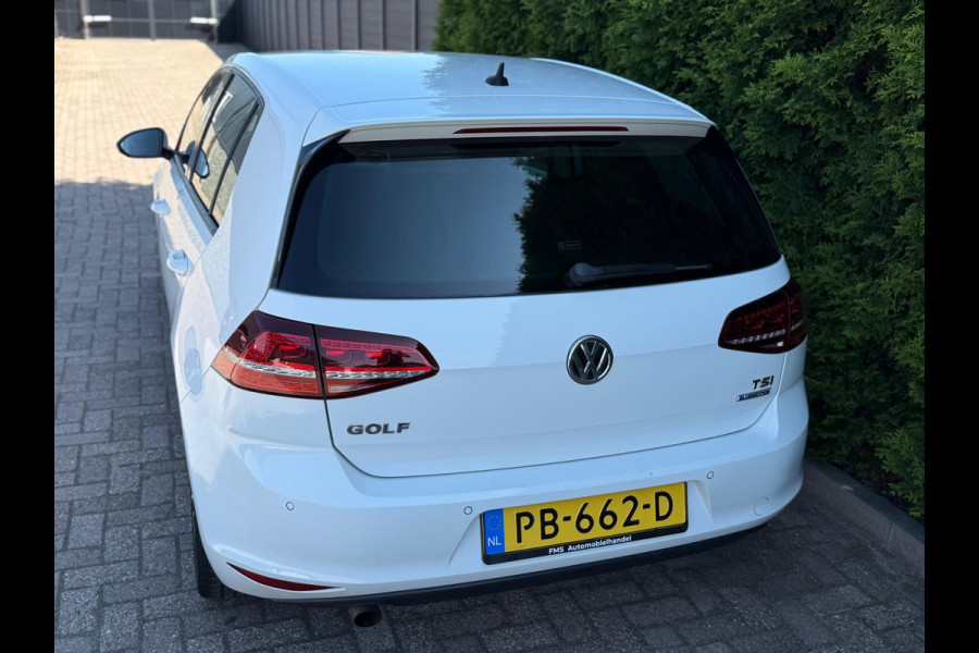 Volkswagen Golf 1.0 TSI CarPlay Camera LED
