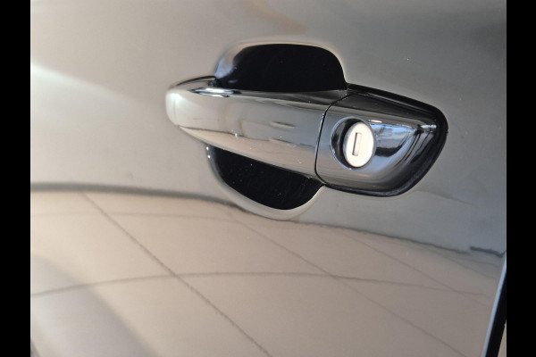 Opel CORSA-E Level 3 50 kWh 3 fase | Navigatie | Achteruitrijcamera | Stoel/Stuurverwarming | Keyless Entry | Apple Carplay/Android Auto |