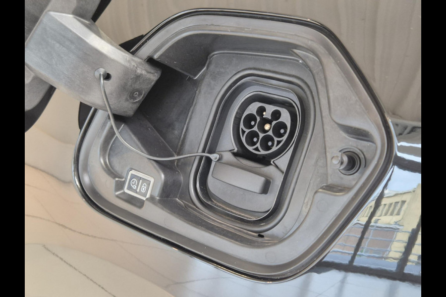 Opel CORSA-E Level 3 50 kWh 3 fase | Navigatie | Achteruitrijcamera | Stoel/Stuurverwarming | Keyless Entry | Apple Carplay/Android Auto |