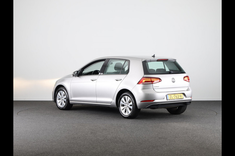 Volkswagen Golf 1.0 TSI Comfortline 110 pk Automaat (DSG) | Navigatie | Parkeersensoren | Achteruitrijcamera | Adaptieve cruise control | Stoelverwarming | Autom. Airco |