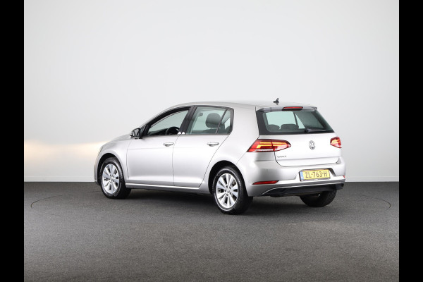Volkswagen Golf 1.0 TSI Comfortline 110 pk Automaat (DSG) | Navigatie | Parkeersensoren | Achteruitrijcamera | Adaptieve cruise control | Stoelverwarming | Autom. Airco |