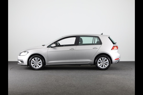 Volkswagen Golf 1.0 TSI Comfortline 110 pk Automaat (DSG) | Navigatie | Parkeersensoren | Achteruitrijcamera | Adaptieve cruise control | Stoelverwarming | Autom. Airco |