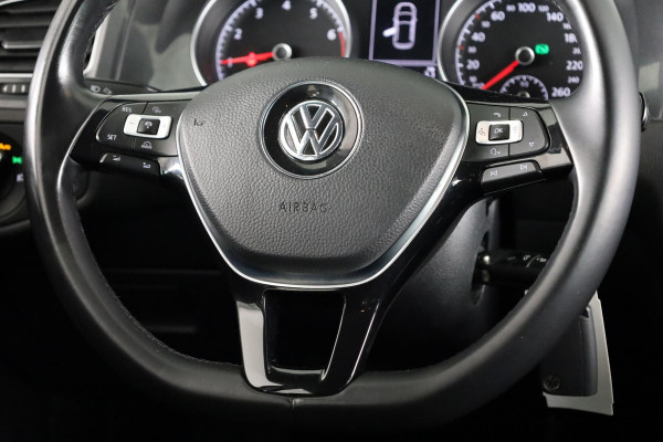 Volkswagen Golf 1.0 TSI Comfortline 110 pk Automaat (DSG) | Navigatie | Parkeersensoren | Achteruitrijcamera | Adaptieve cruise control | Stoelverwarming | Autom. Airco |