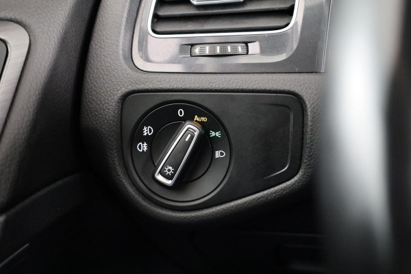 Volkswagen Golf 1.0 TSI Comfortline 110 pk Automaat (DSG) | Navigatie | Parkeersensoren | Achteruitrijcamera | Adaptieve cruise control | Stoelverwarming | Autom. Airco |