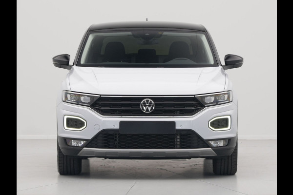 Volkswagen T-Roc 1.5 TSI 150pk DSG Sport Navi via App Camera Pdc Led Clima 49