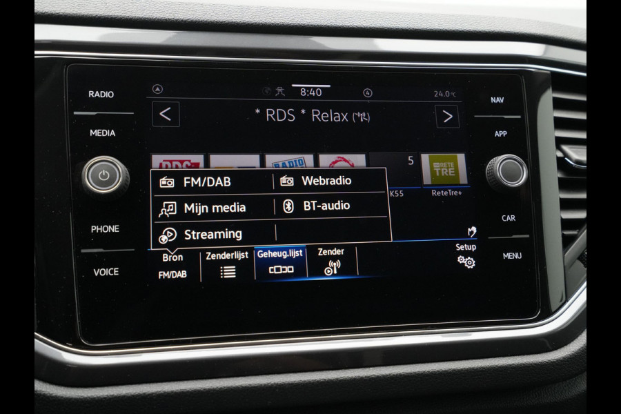 Volkswagen T-Roc 1.5 TSI 150pk DSG Sport Navi via App Camera Pdc Led Clima 49