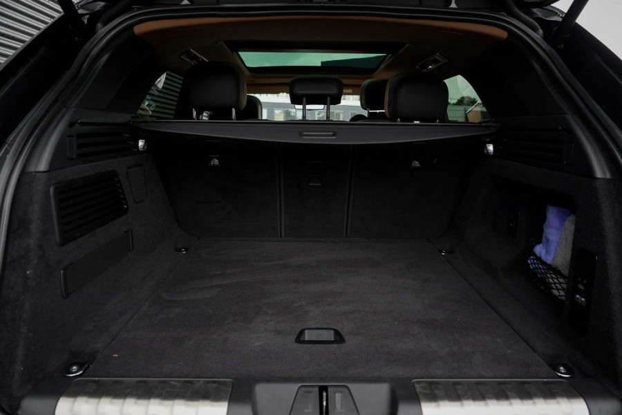 Land Rover Range Rover Sport 2.0 P440e Dynamic HSE / Black Pack / Hot&Cold Climate / Pano / 23''
