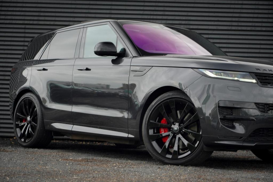 Land Rover Range Rover Sport 2.0 P440e Dynamic HSE / Black Pack / Hot&Cold Climate / Pano / 23''