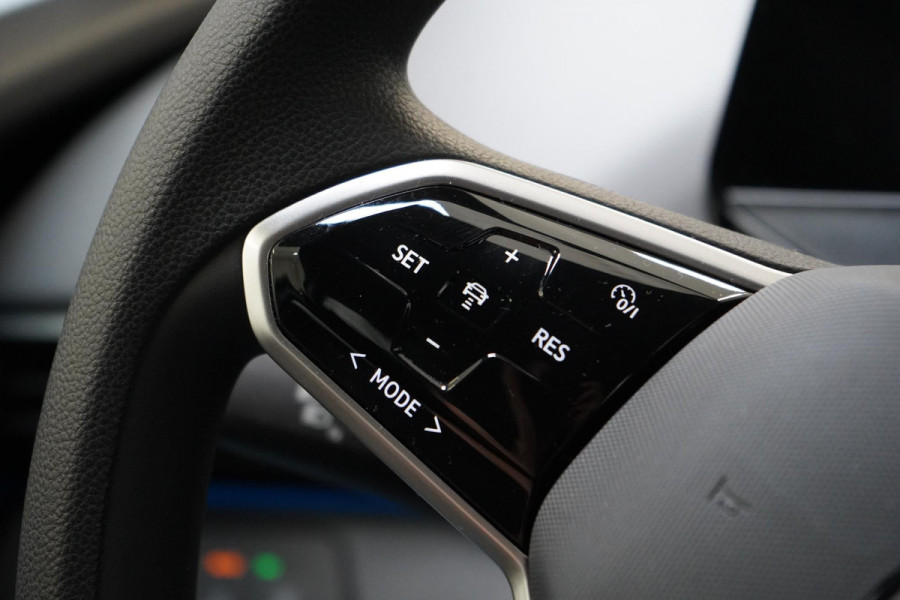 Volkswagen ID.4 Pro 77 kWh | Navigatie | Lm velgen | Adaptive cruise | Parkeersensoren