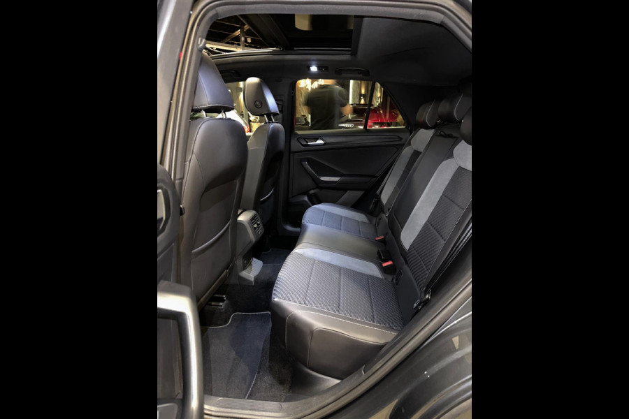 Volkswagen T-Roc 1.5 TSI|3X R-Line|PANO|KEYLESS|BOMVOL
