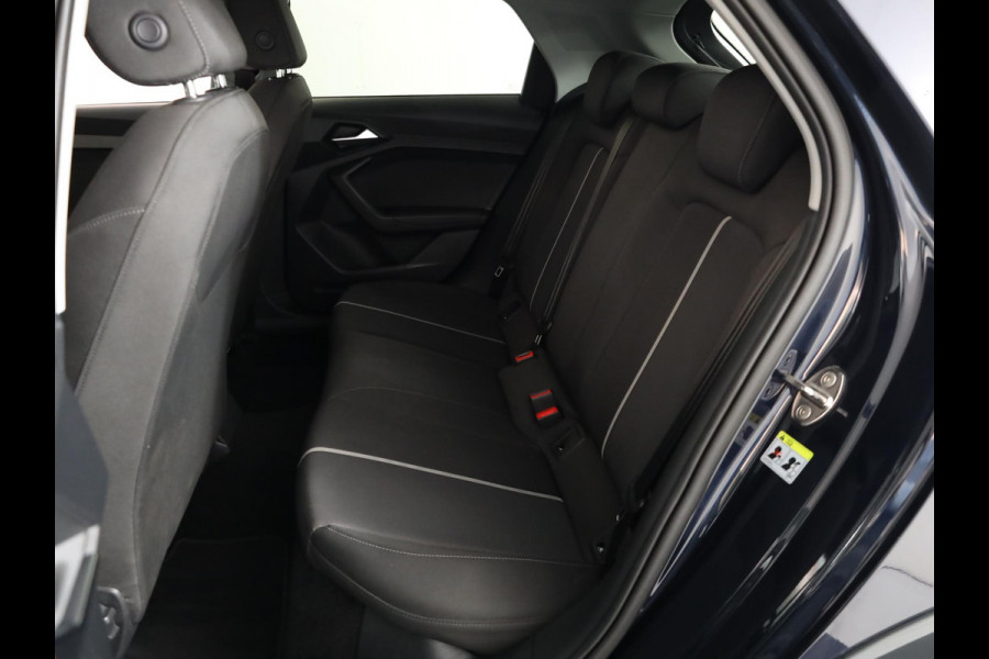 Audi A1 citycarver 25 TFSI epic 95pk 5bak| 17'LM-velgen | Climatronic| Cruisecontrol