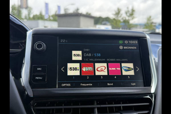 Peugeot 208 1.2 PureTech Signature Navi,Airco,Cruise,PDC,Trekhaak,Carplay,Elek ramen,N.A.P,Nieuwe APK bij Aflevering
