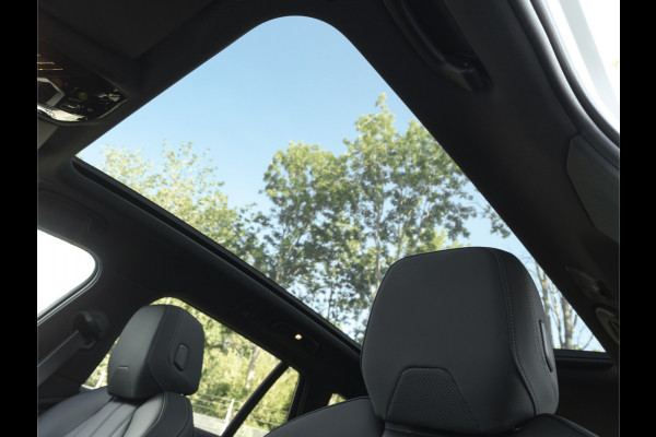 BMW 5 Serie Touring 550e xDrive M-Sport Pro - Pano - Driving Ass Prof - Onderstel Prof