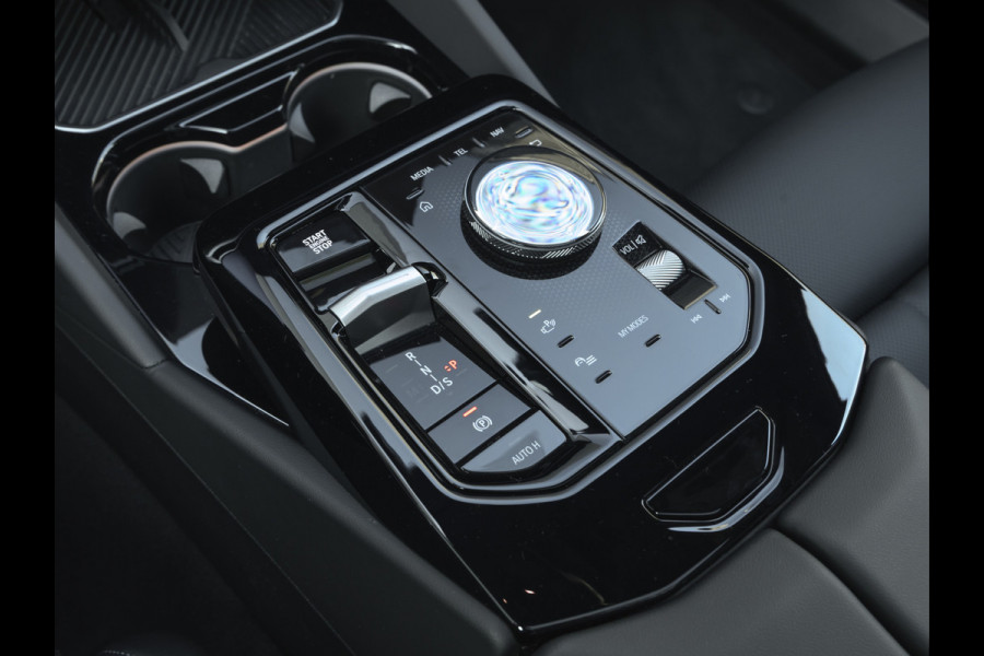 BMW 5 Serie Touring 550e xDrive M-Sport Pro - Pano - Driving Ass Prof - Onderstel Prof