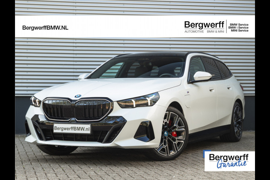 BMW 5 Serie Touring 550e xDrive M-Sport Pro - Pano - Driving Ass Prof - Onderstel Prof