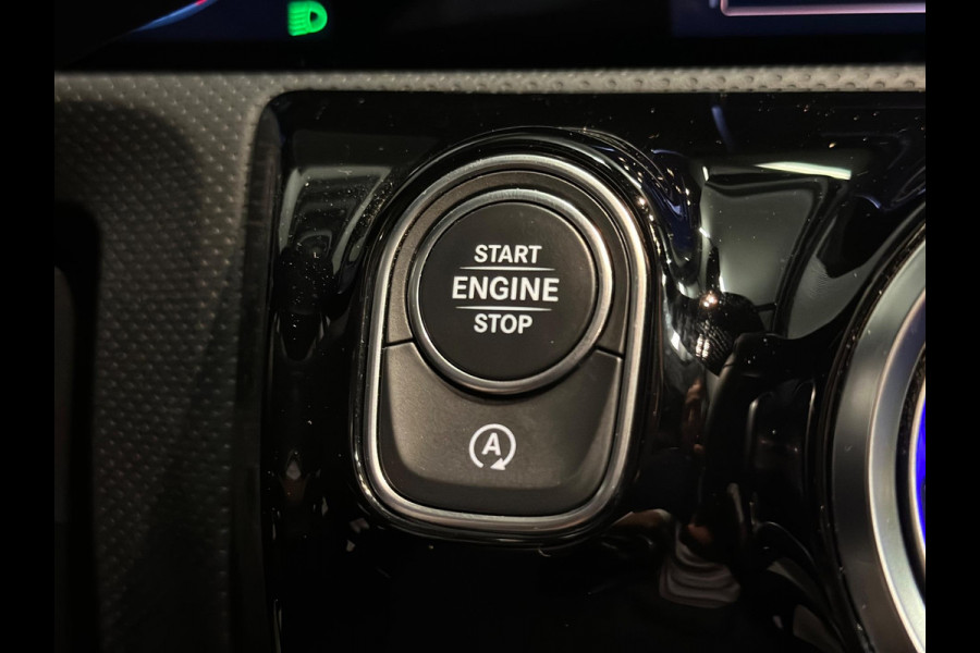 Mercedes-Benz A-Klasse 180 d AMG|PANO|SFEER|BOMVOL