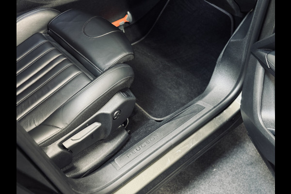 Peugeot 3008 1.6T 180PK Allure | Leder | Focal | 1e Eig.