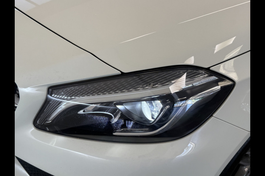 Mercedes-Benz A-Klasse 180 Business Solution AMG 18"lmv Full-led CruiseControl