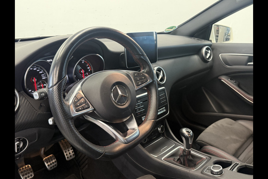 Mercedes-Benz A-Klasse 180 Business Solution AMG 18"lmv Full-led CruiseControl