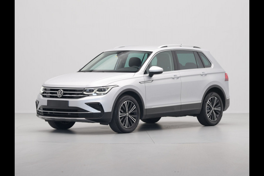 Volkswagen Tiguan 1.5 TSI 150pk DSG Elegance Matrix Led Navigatie Camera Acc Carplay Side Assist 242