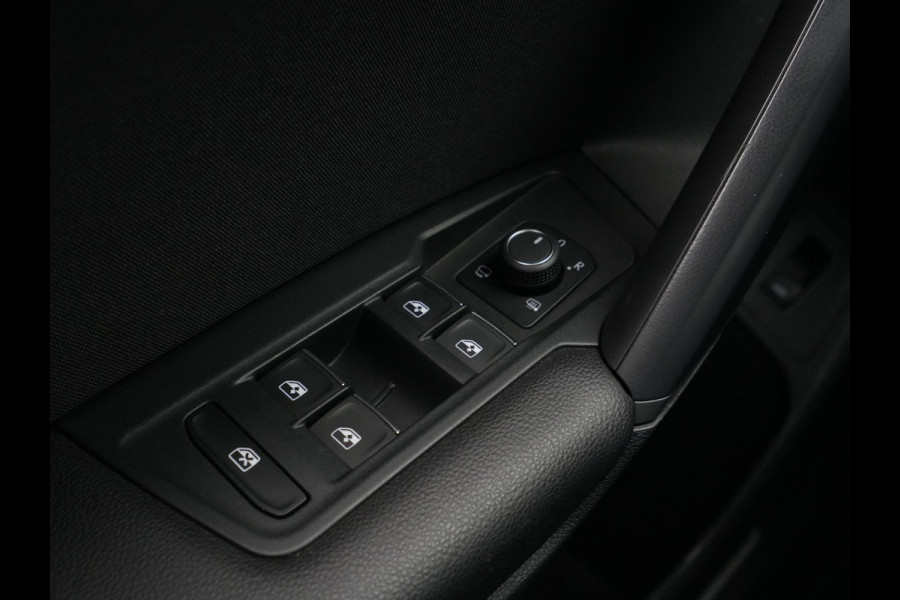 Volkswagen Tiguan 1.5 TSI 150pk DSG Elegance Matrix Led Navigatie Camera Acc Carplay Side Assist 242
