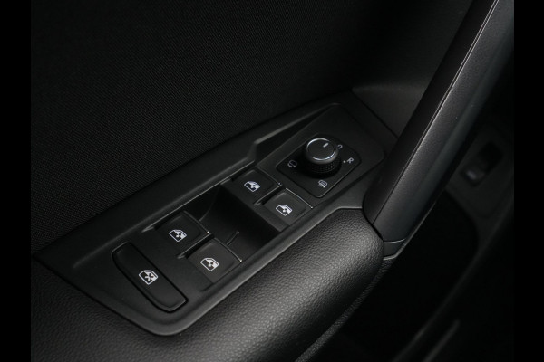 Volkswagen Tiguan 1.5 TSI 150pk DSG Elegance Matrix Led Navigatie Camera Acc Carplay Side Assist 242