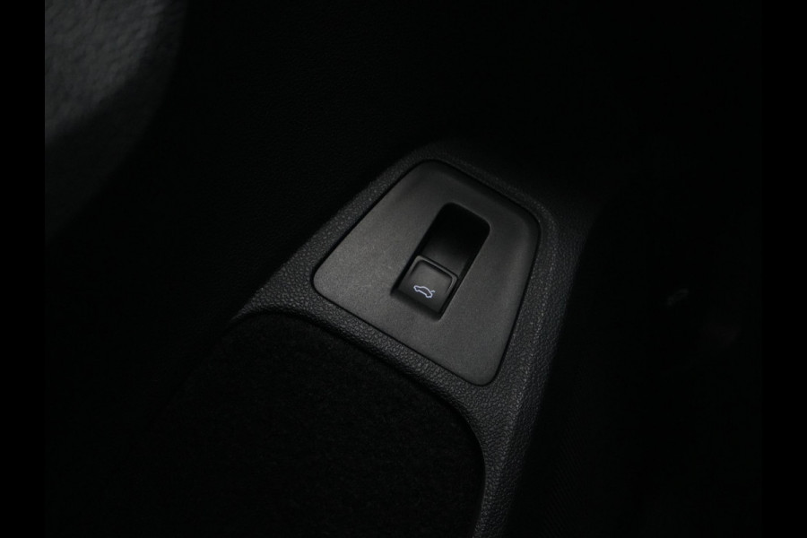 Volkswagen Tiguan 1.5 TSI 150pk DSG Elegance Matrix Led Navigatie Camera Acc Carplay Side Assist 242