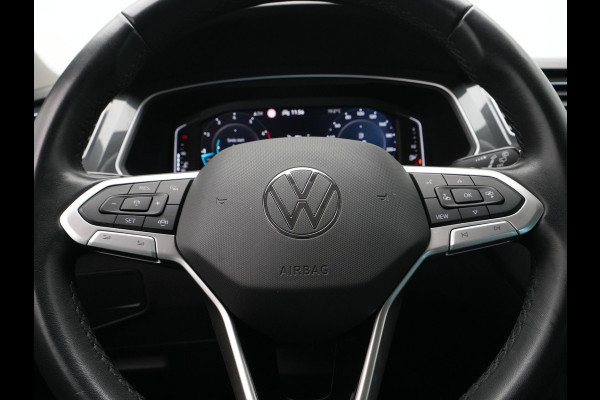 Volkswagen Tiguan 1.5 TSI 150pk DSG Elegance Matrix Led Navigatie Camera Acc Carplay Side Assist 242