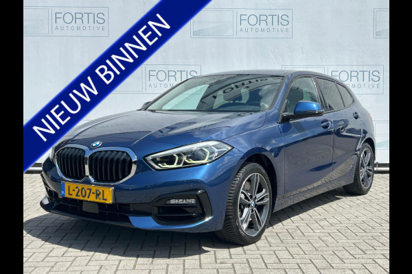 BMW 1-serie 120i Business Edition Plus NL AUTO | PANO | LEDER | STUURWIEL VERW |