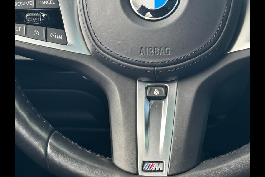 BMW 1-serie 120i Business Edition Plus NL AUTO | PANO | LEDER | STUURWIEL VERW |