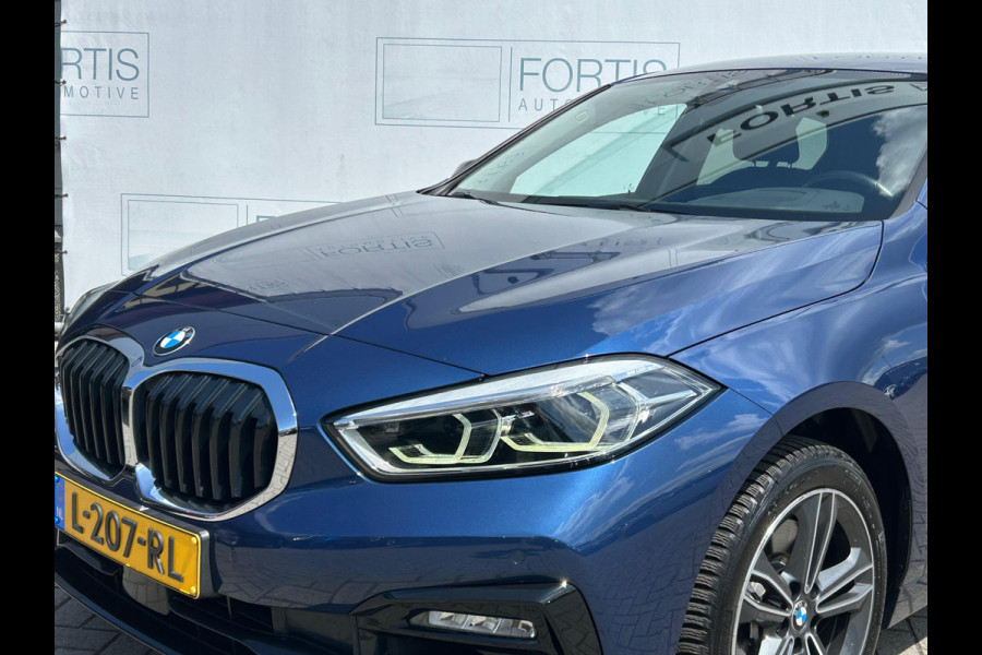 BMW 1-serie 120i Business Edition Plus NL AUTO | PANO | LEDER | STUURWIEL VERW |