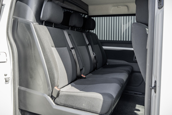 Peugeot Expert 2.0 BlueHDI | L3H1 | DC 5-Zits | CarPlay | Navi | Cruise | Airco | PDC | Euro 6