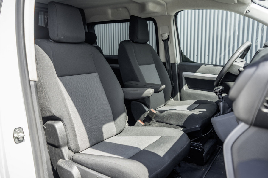 Peugeot Expert 2.0 BlueHDI | L3H1 | DC 5-Zits | CarPlay | Navi | Cruise | Airco | PDC | Euro 6